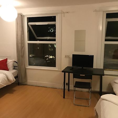 لندن Poplar Guest House المظهر الخارجي الصورة