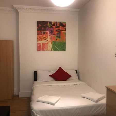 لندن Poplar Guest House المظهر الخارجي الصورة