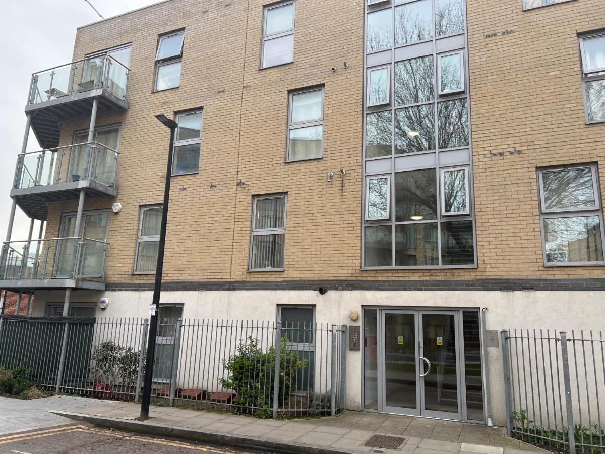 لندن Poplar Guest House المظهر الخارجي الصورة