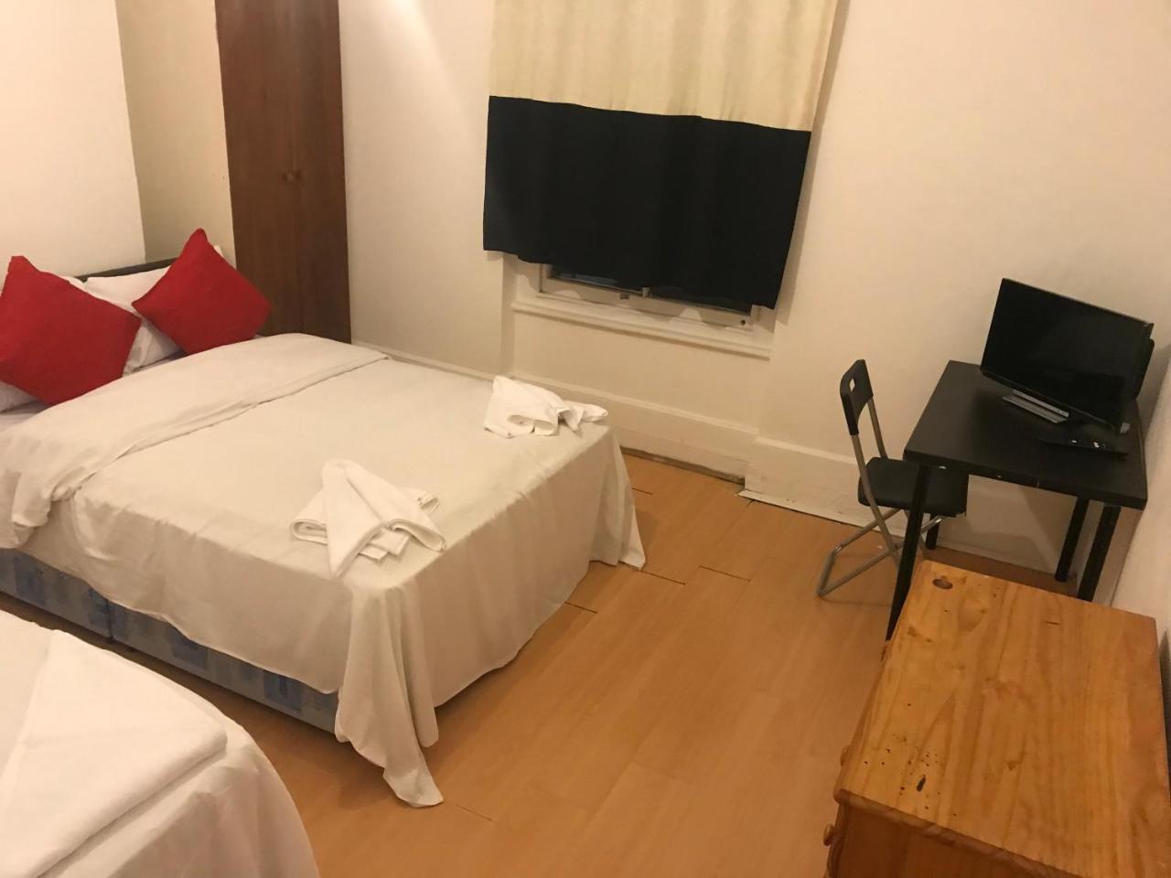 لندن Poplar Guest House المظهر الخارجي الصورة