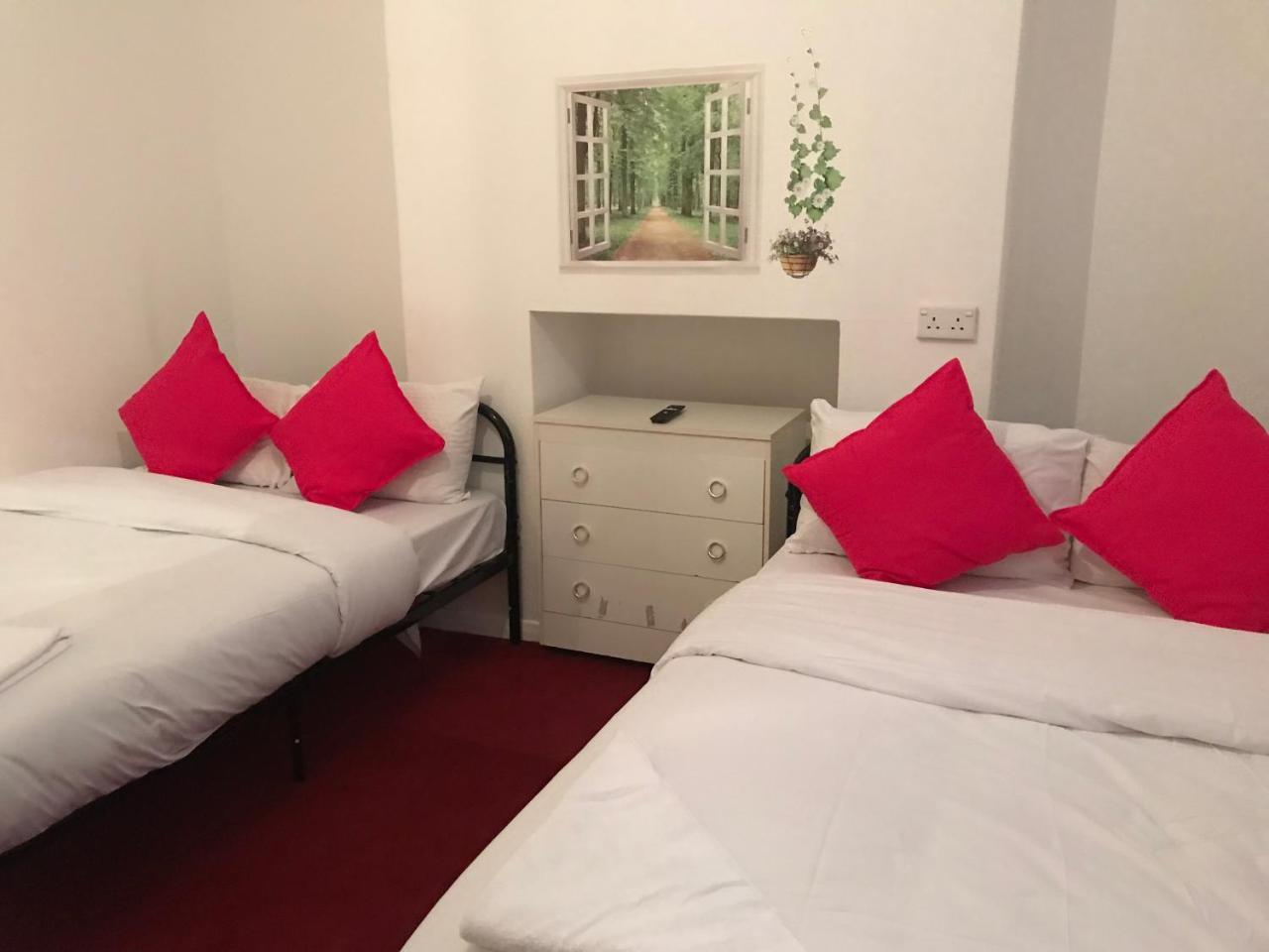 لندن Poplar Guest House المظهر الخارجي الصورة