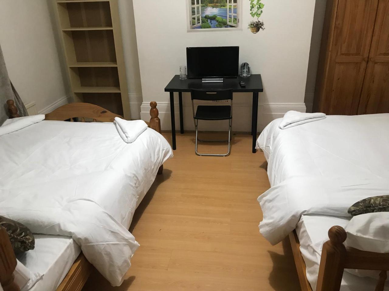 لندن Poplar Guest House المظهر الخارجي الصورة