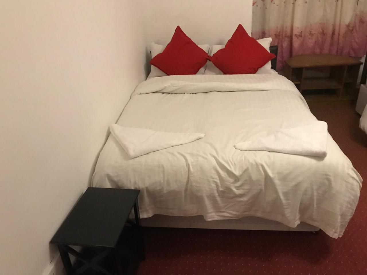 لندن Poplar Guest House المظهر الخارجي الصورة