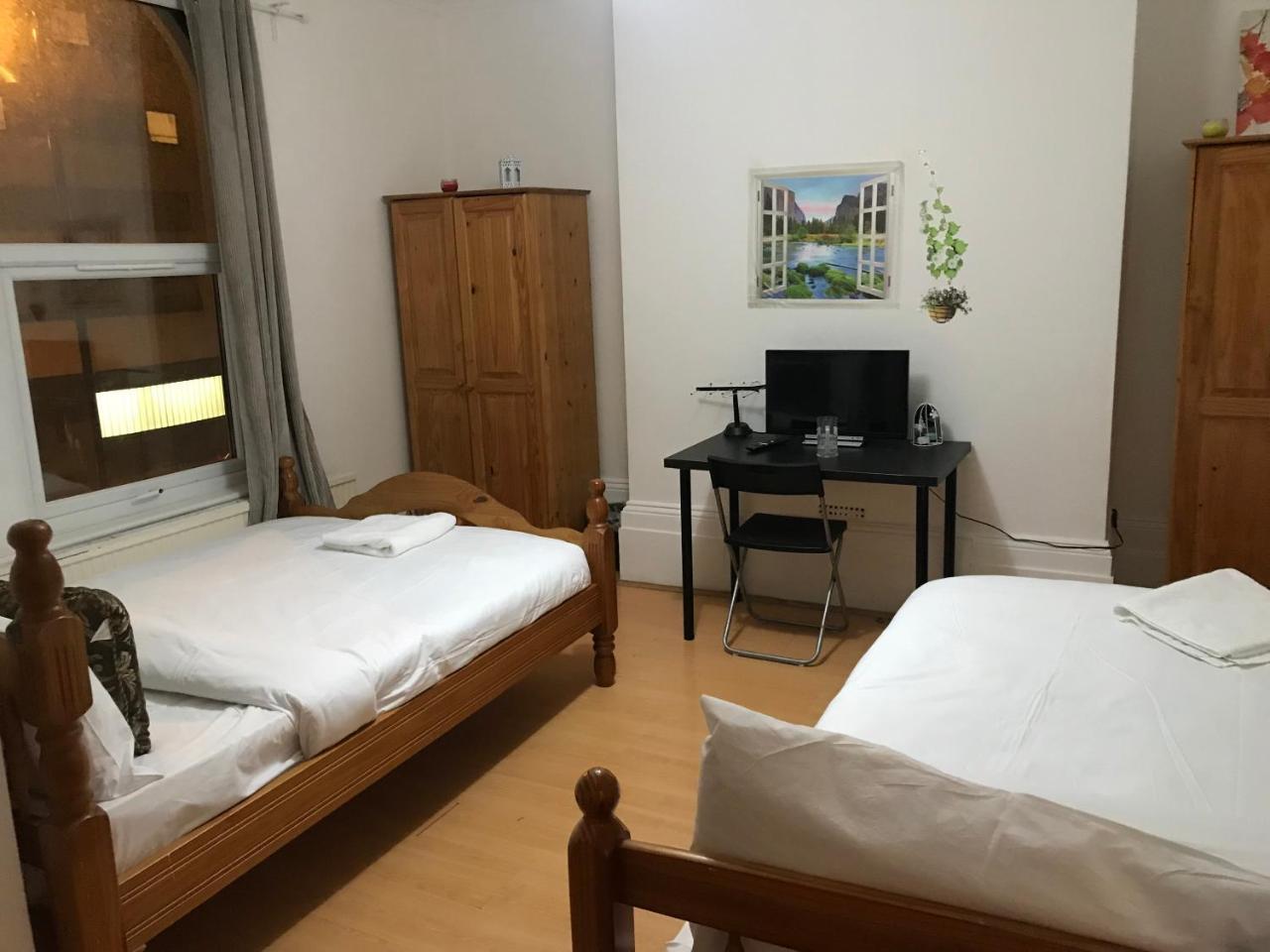 لندن Poplar Guest House المظهر الخارجي الصورة