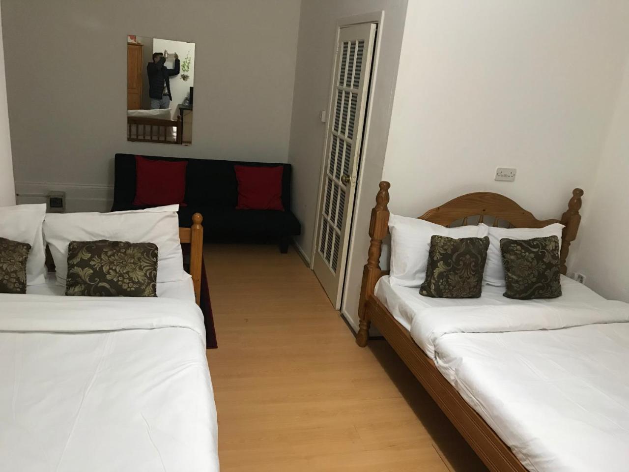 لندن Poplar Guest House المظهر الخارجي الصورة